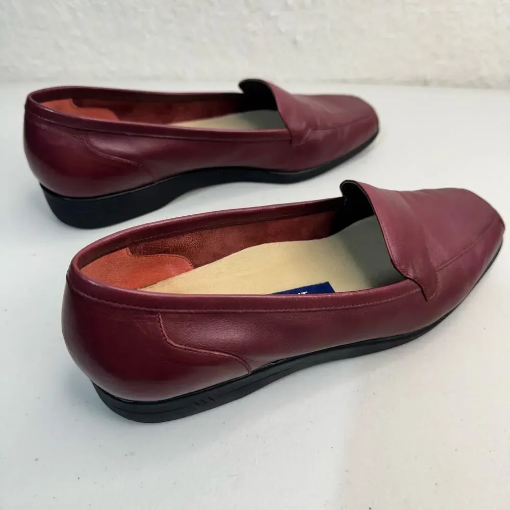 Easy Spirit Devitt Classic Loafer Congo/Red Leather Slip-On Comfort Shoe Size 10
